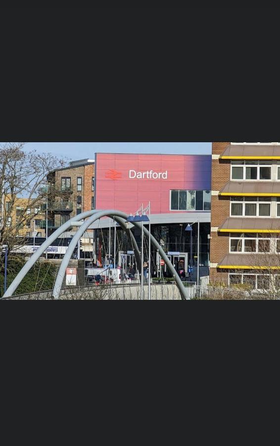 Kent, Dartford Station Apartments Exterior photo
